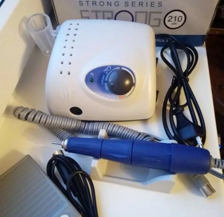 PROFESIONALNA BRUSILICA STRONG 210 TURPIJA ZA NOKTE 65