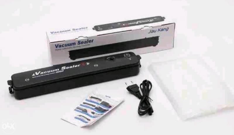 VAKUMIRKA APARAT ZA VAKUMIRANJE HRANE NAMIRNICA 066 494491 3