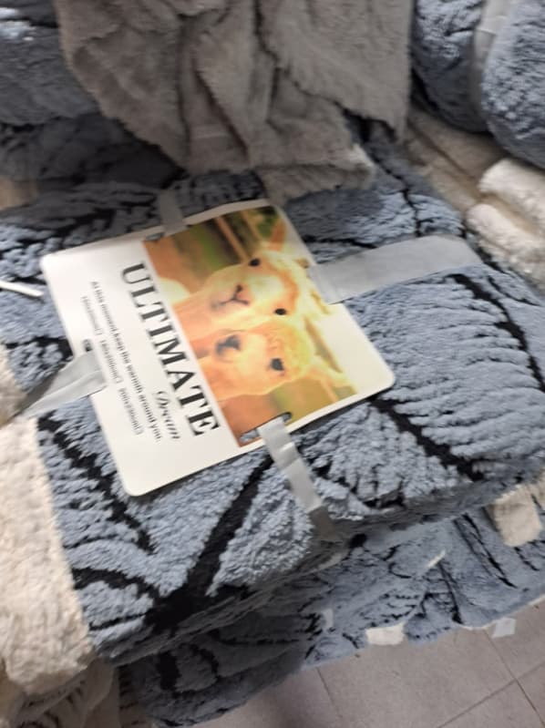 Cebe Novi model deka Deke 200x230cm sa krznom 2